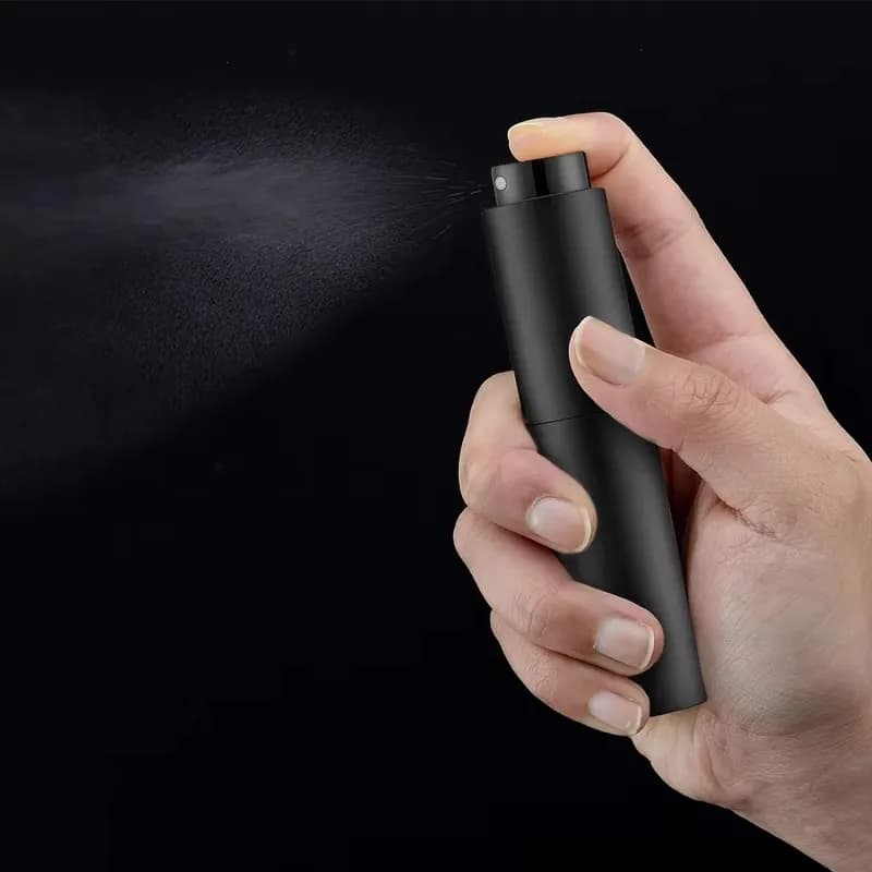 Atomix - podróżny atomizer do perfum